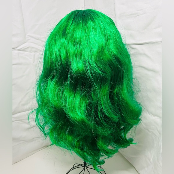 Green Synthetic Wig - Picture 3 of 6